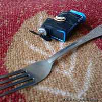 Телефон в металлическом корпусе