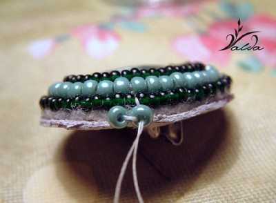 Вышитая брошь. Мастер-класс Вышитая брошь. Мастер-класс