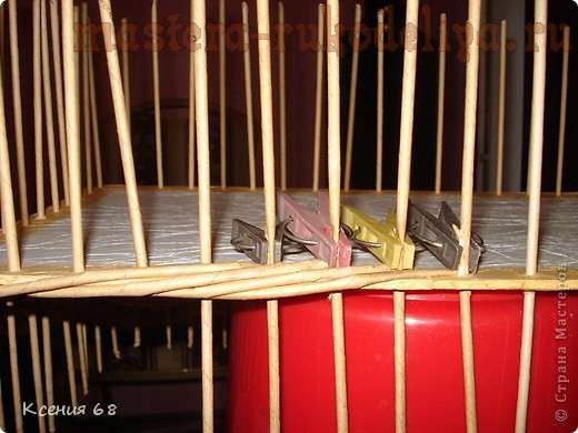 Мастер-класс по плетению из газет. Поднос с фанерным дном Мастер-класс по плетению из газет. Поднос с фанерным дном