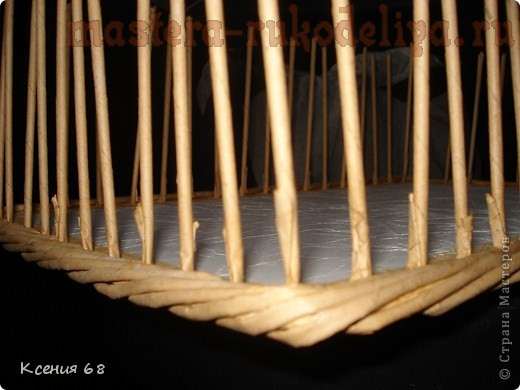 Мастер-класс по плетению из газет. Поднос с фанерным дном Мастер-класс по плетению из газет. Поднос с фанерным дном