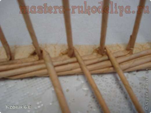 Мастер-класс по плетению из газет. Поднос с фанерным дном Мастер-класс по плетению из газет. Поднос с фанерным дном