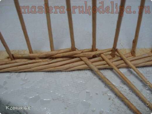 Мастер-класс по плетению из газет. Поднос с фанерным дном Мастер-класс по плетению из газет. Поднос с фанерным дном