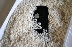 Как высушить утопленный мобильный телефон?