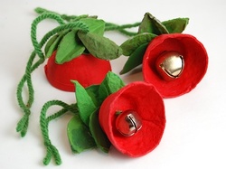 Колокольчики из картонных ячеек для яиц