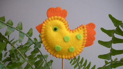 Игрушка из фетра- курочка