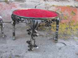 Поделки из консервных банок (стулья и столик) Поделки из консервных банок (стулья и столик)