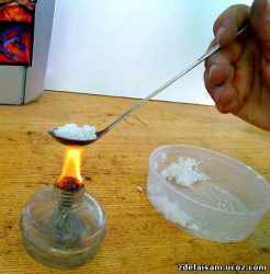 Как сделать силикагель в
домашних условиях.</p>
<p> 